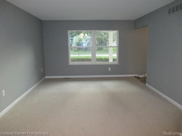 4474 Holly Drive, Troy, MI 48085 — Photo 2
