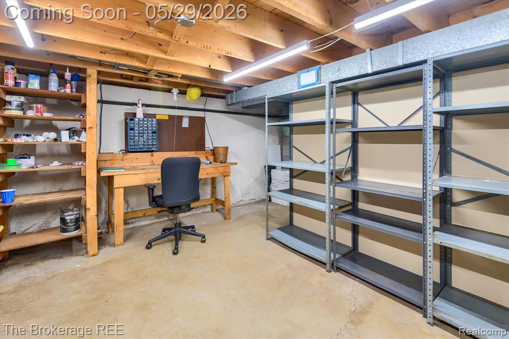 6933 Hubbard Hills Drive, Clarkston, MI 48348 — Photo 55