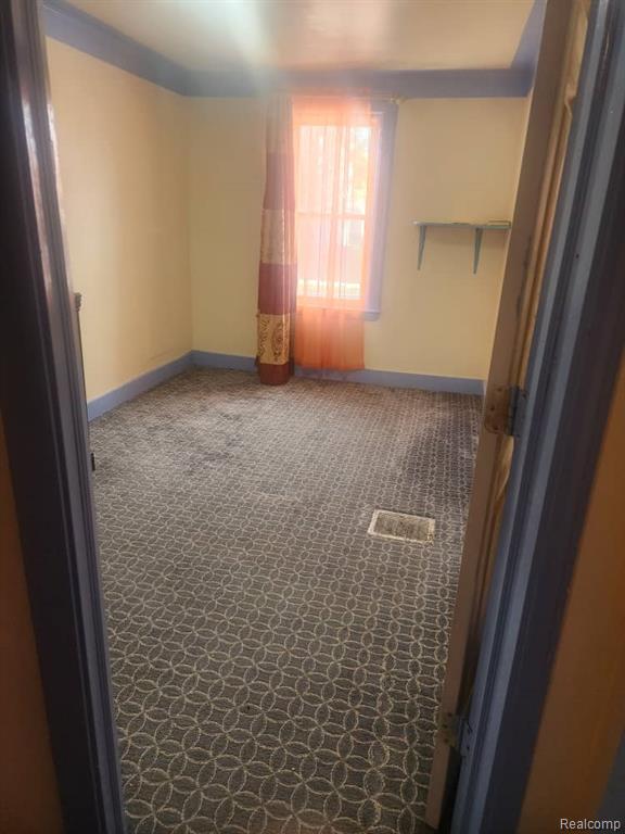 2455 ANDRUS Street, Hamtramck, MI 48212 — Photo 9