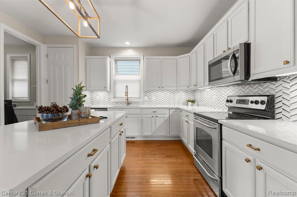 49957 JACKSON Lane, Canton, MI 48188 — Photo 13