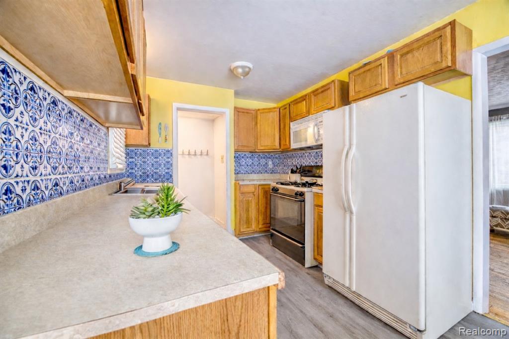 16635 Macarthur, Redford, MI 48240 — Photo 13