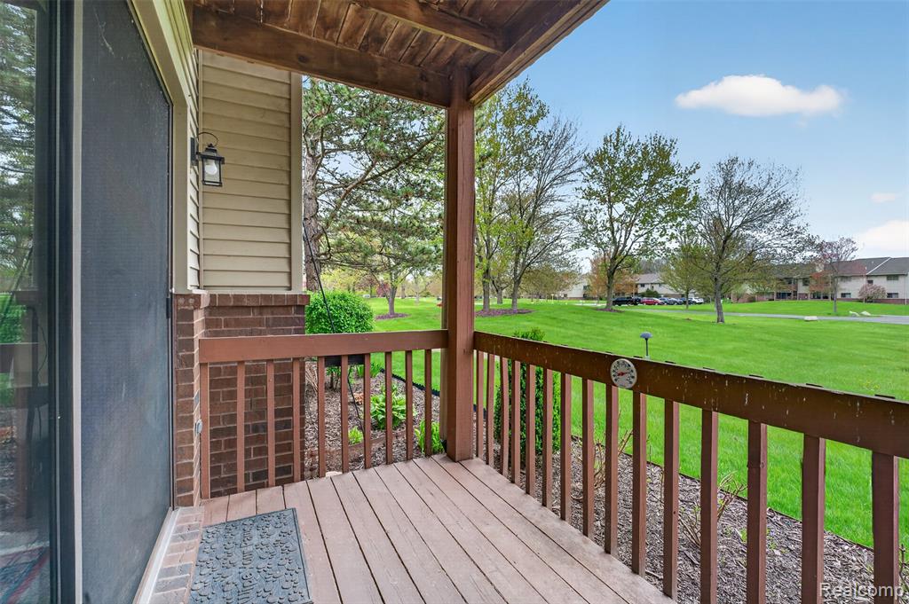 10244 Nancys Boulevard, Grosse Ile, MI 48138 — Photo 26