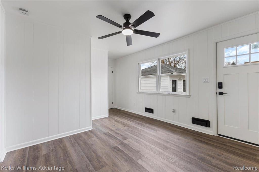 538 HENDRICKSON Boulevard, Clawson, MI — Photo 18