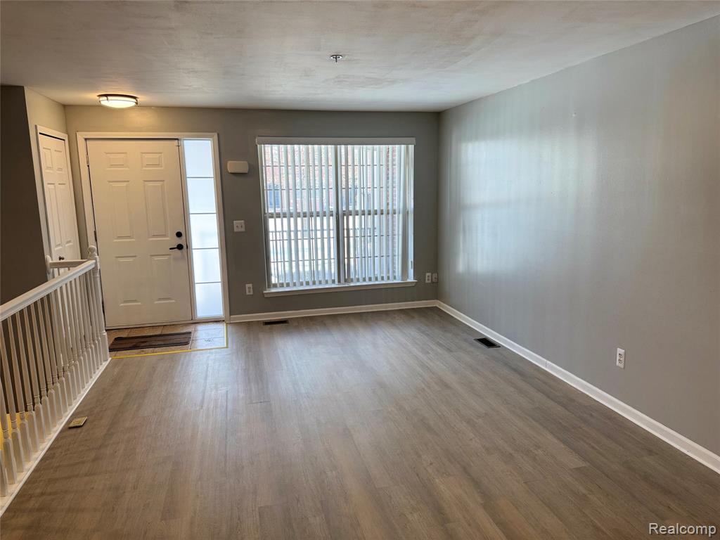 45678 Kennedy Avenue, Utica, MI 48315 — Photo 3