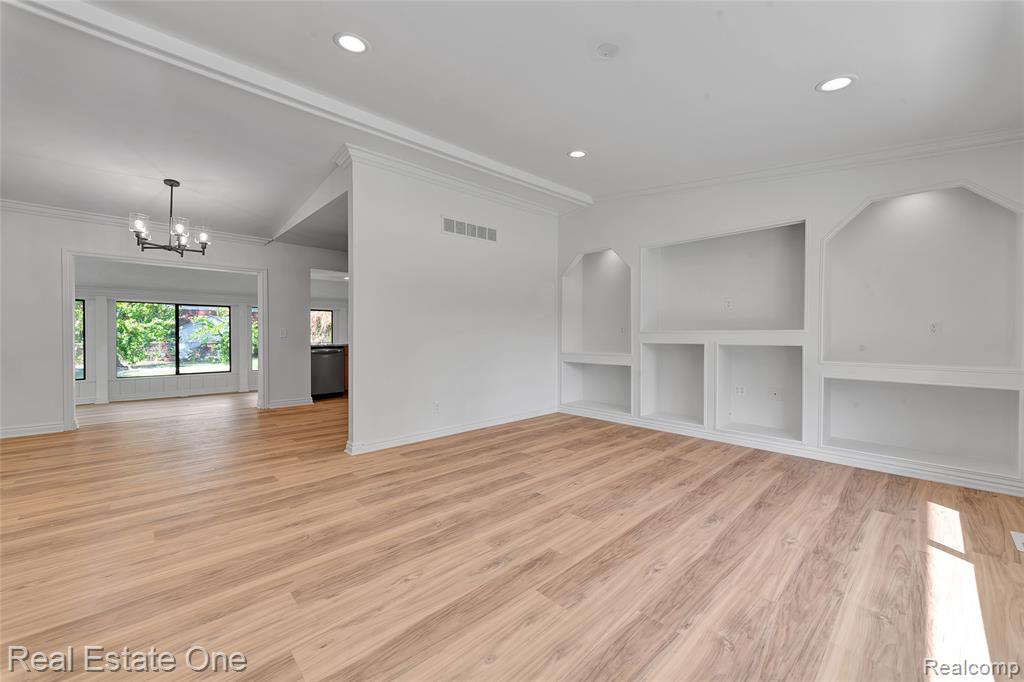 45467 Sterritt Street, Utica, MI 48317 — Photo 5