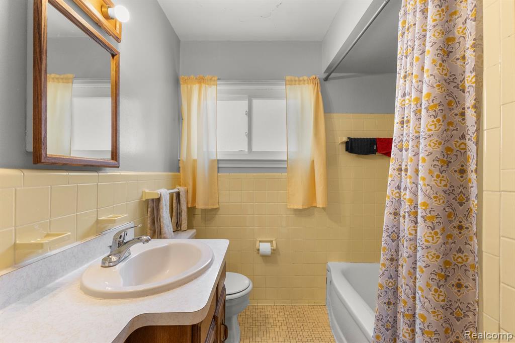 8246 LOCHDALE Street, Dearborn Heights, MI 48127 — Photo 27