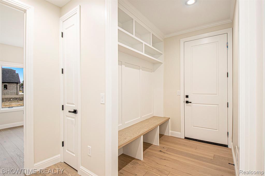 11695 ENCORE Drive, Utica, MI 48315 — Photo 16