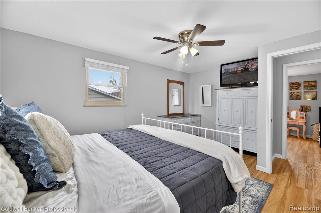 6163 King Arthur Drive, Swartz Creek, MI 48473 — Photo 14