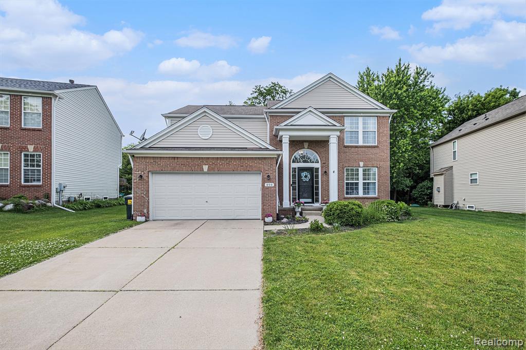 894 Canyon Creek Drive, Holly, MI 48442 — Photo 2