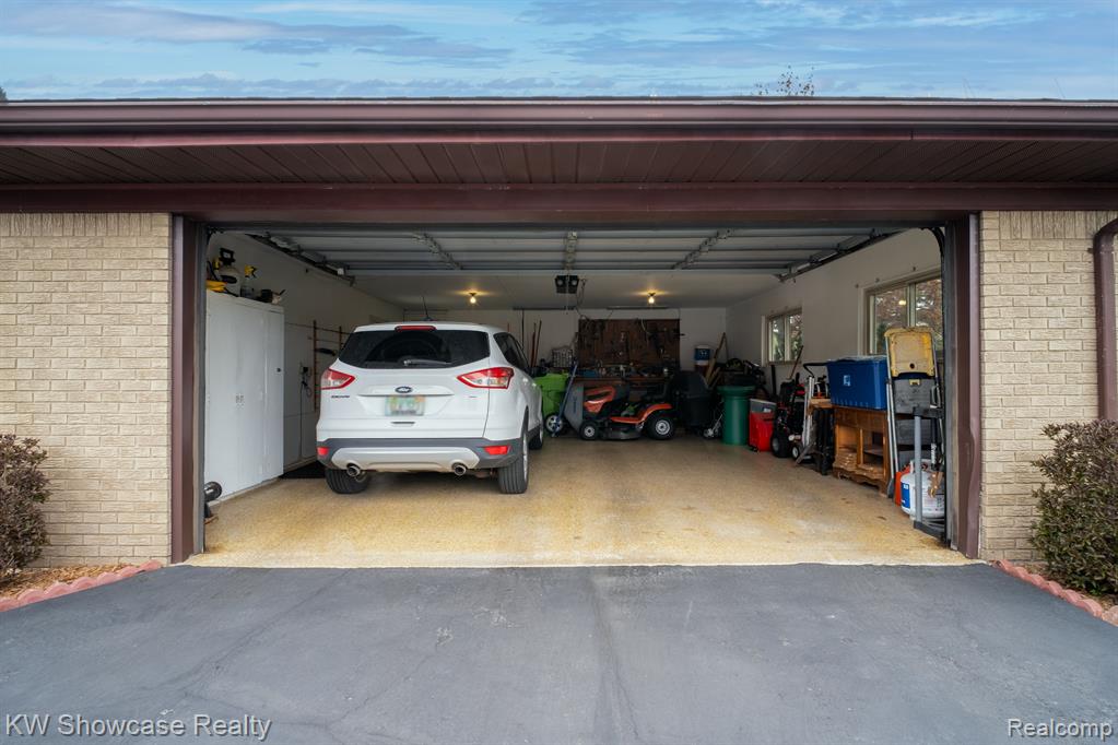 9145 SANDY RIDGE Drive, White Lake, MI — Photo 25