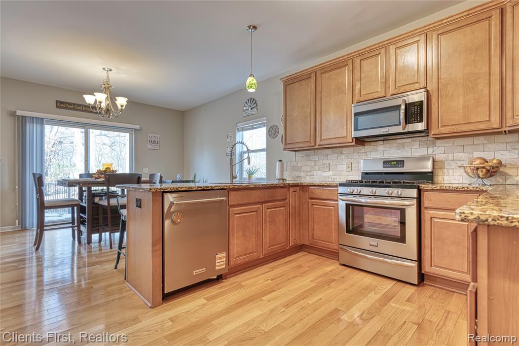 1291 Courtney Court, Hartland, MI 48353 — Photo 23