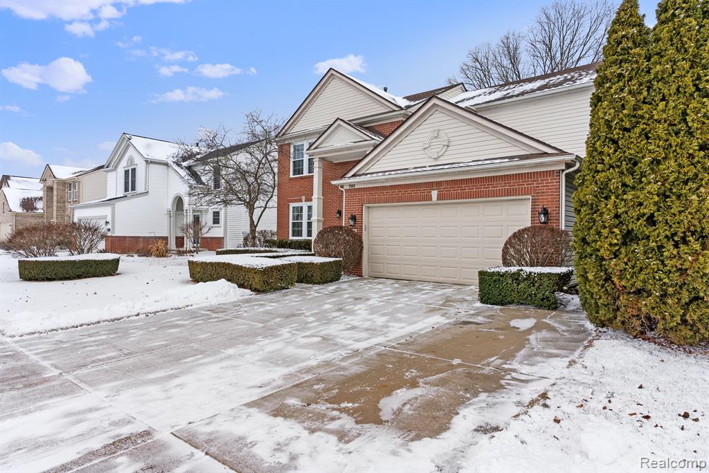 7983 SPRINGWATER Drive, Ypsilanti, MI 48197 — Photo 4