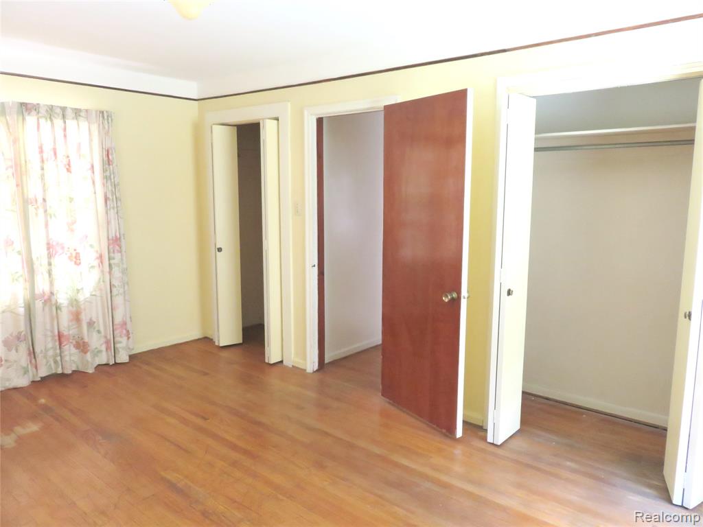 8961 Mortenview Drive, Taylor, MI 48180 — Photo 19