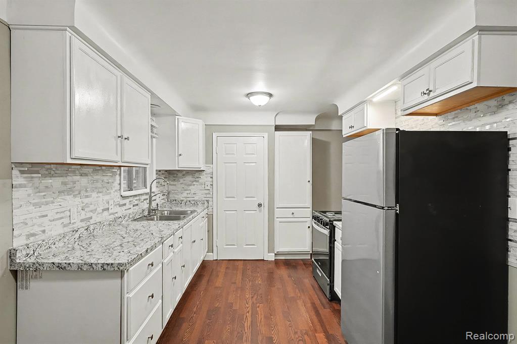 7356 Wiegand, Center Line, MI 48015 — Photo 8