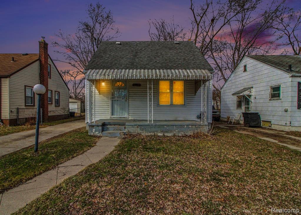 20035 Ashton Avenue, Detroit, MI 48219 — front exterior