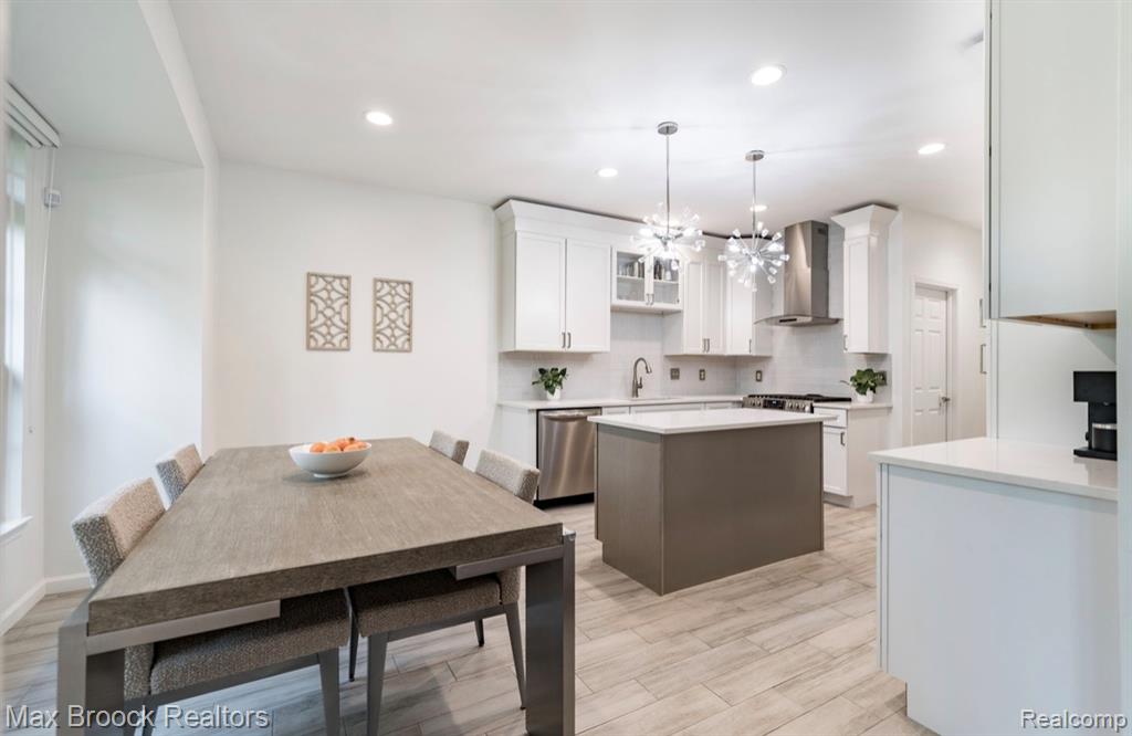 4344 Gateway Circle, West Bloomfield, MI — Photo 9