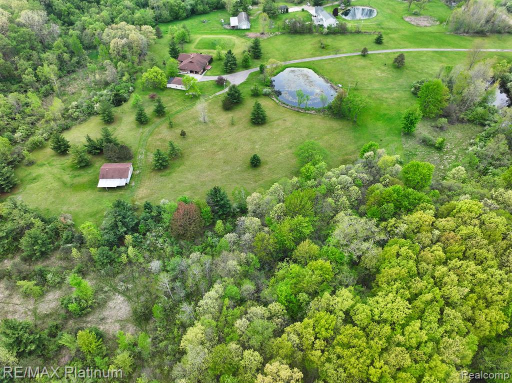 VL Faussett, Fenton, MI 48430 — Photo 6