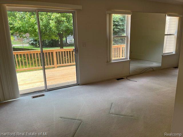 407 N OAK Drive, Walled Lake, MI 48390 — Photo 5