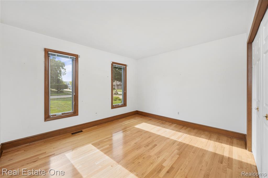 40444 La Grange Drive, Sterling Heights, MI 48313 — Photo 39