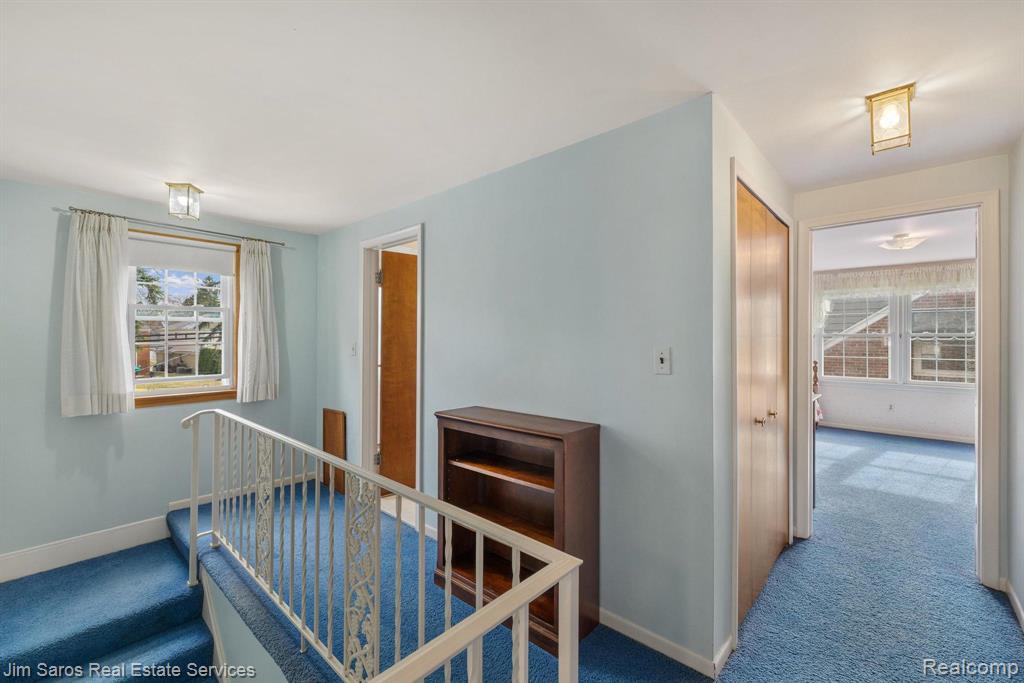 1210 Fairholme Road, Grosse Pointe Woods, MI 48236 — Photo 17