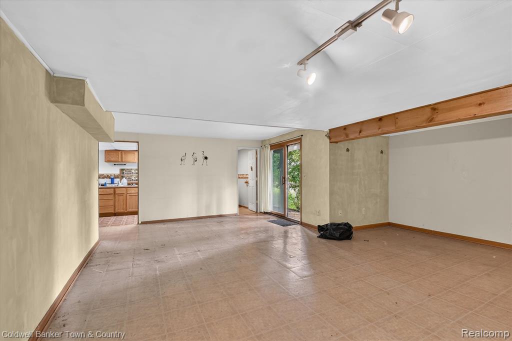 6656 Snowshoe Lane, Brighton, MI 48116 — Photo 39