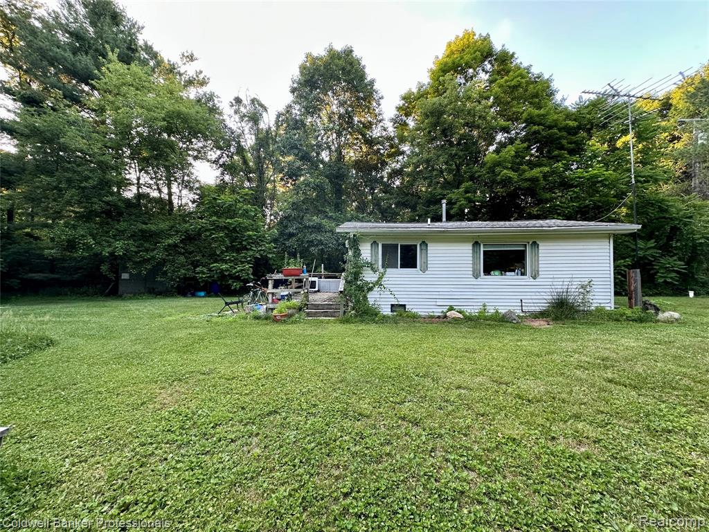 975 Boshaw Drive, Attica, MI 48412 — Photo 14