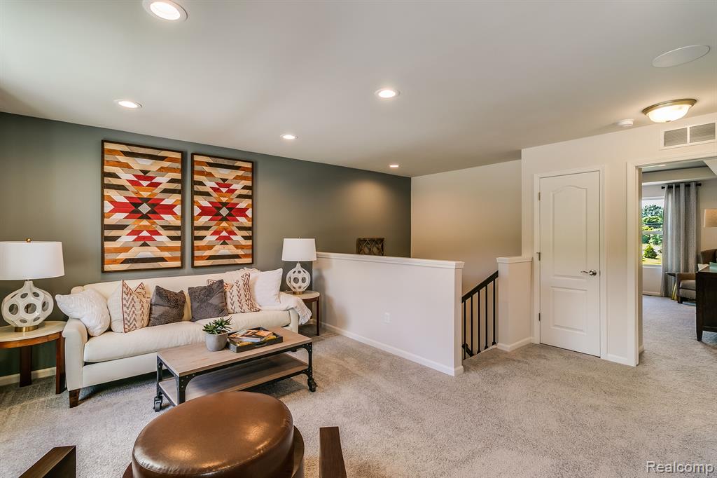 836 FORD MILL Drive, Saline, MI 48176 — Photo 4