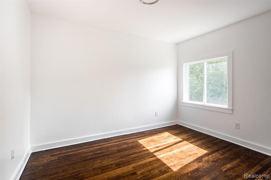 2659 HARDING Street, Detroit, MI 48214 — Photo 28