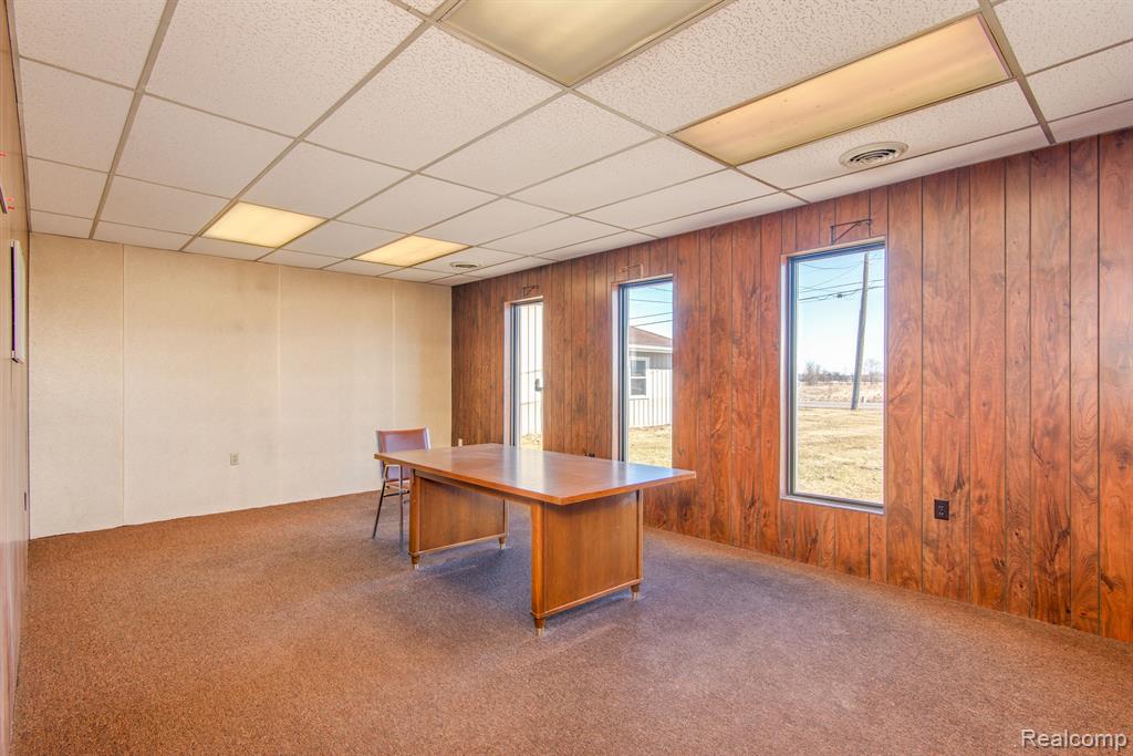 5087 N MICHIGAN Road, Saginaw, MI 48604 — Photo 9