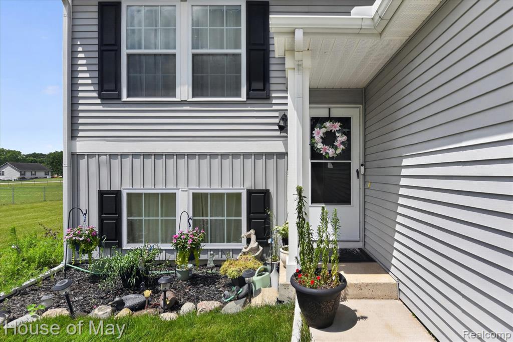 51348 Chardonnay Street, Paw Paw, MI 49079 — Photo 5