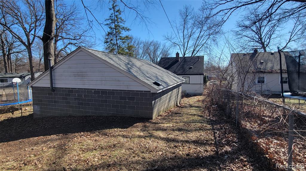 4251 Dolores Avenue, Warren, MI 48091 — Photo 20