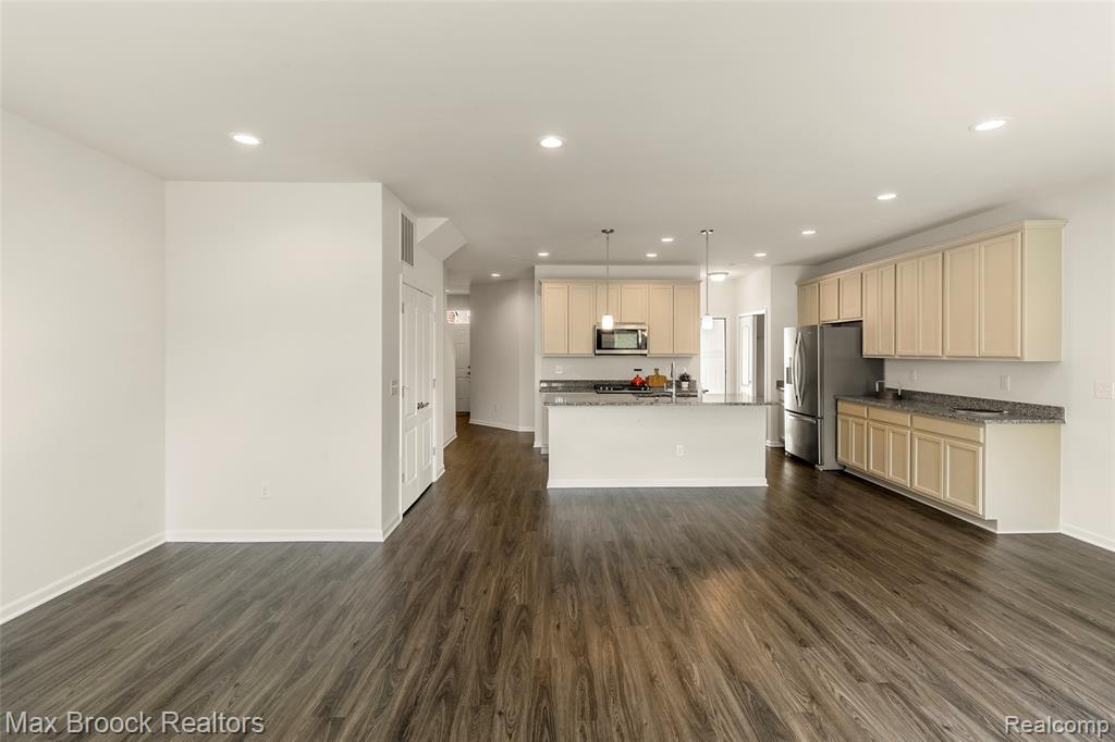 43474 CHANCELLOR Lane SE, Novi, MI — Photo 13