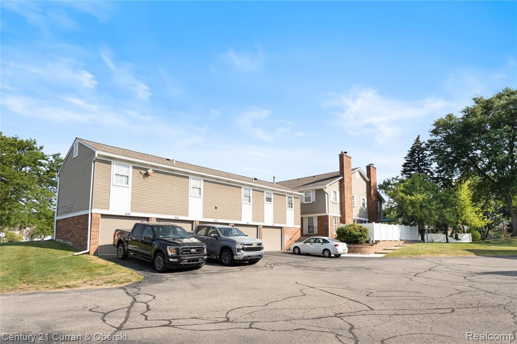 20918 W Glen Haven Circle, Novi, MI 48167 — Photo 38