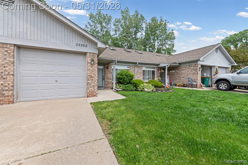 23362 Stromp Court, Trenton, MI 48183 — Photo 4