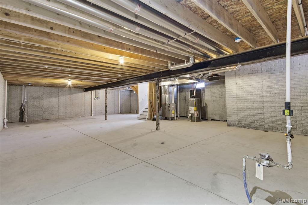 23708 Lexington Avenue, Eastpointe, MI 48021 — Photo 30