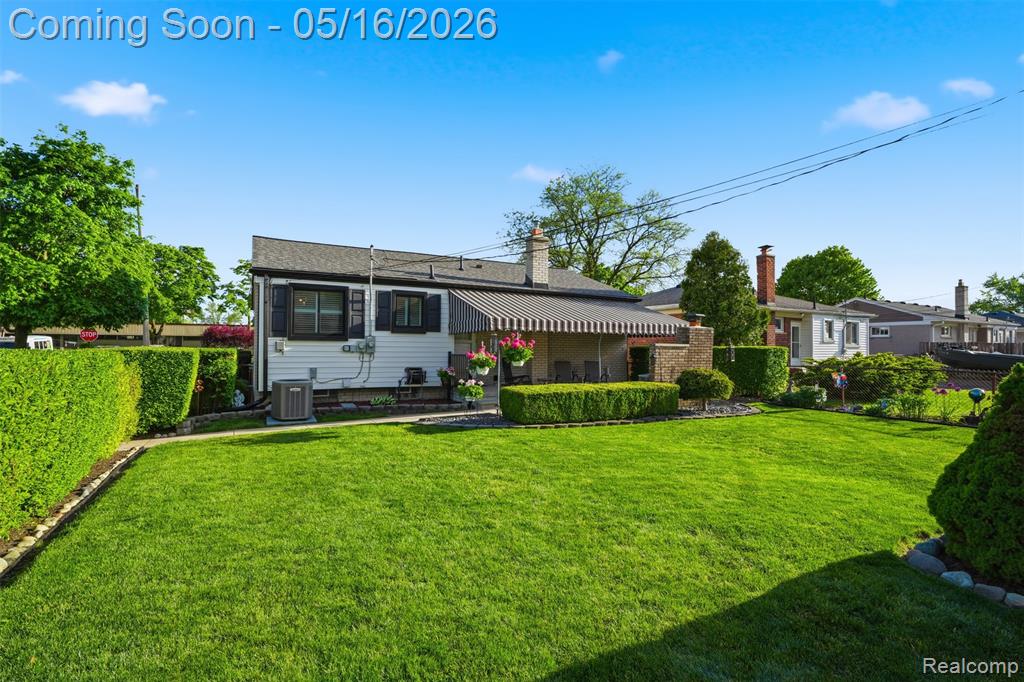 31710 Maplewood Street, Garden City, MI — Photo 29
