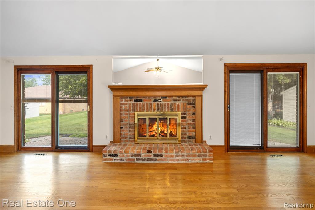 40444 La Grange Drive, Sterling Heights, MI 48313 — Photo 11