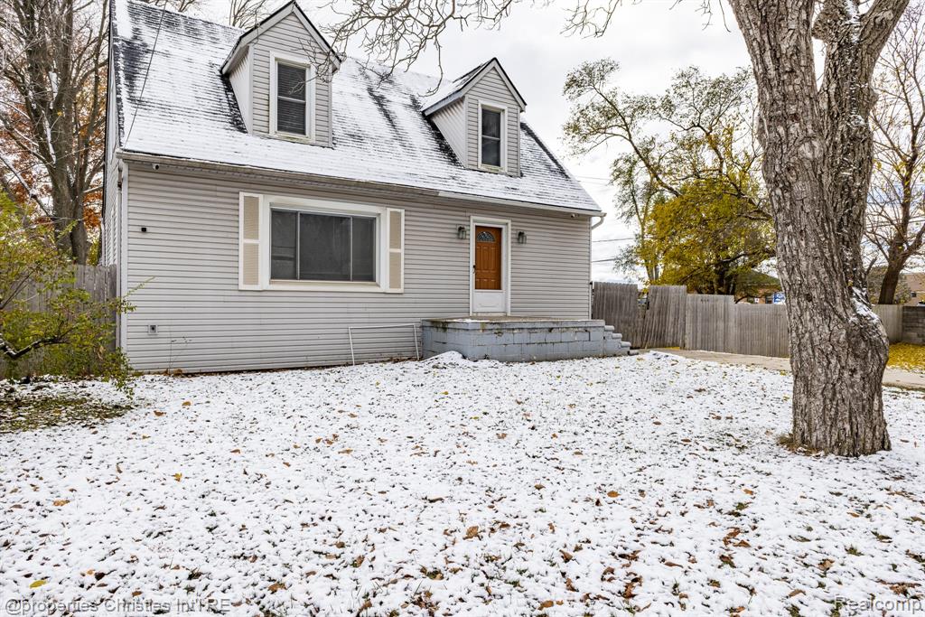 8056 Dawn Drive, Sterling Heights, MI 48314 — Photo 4