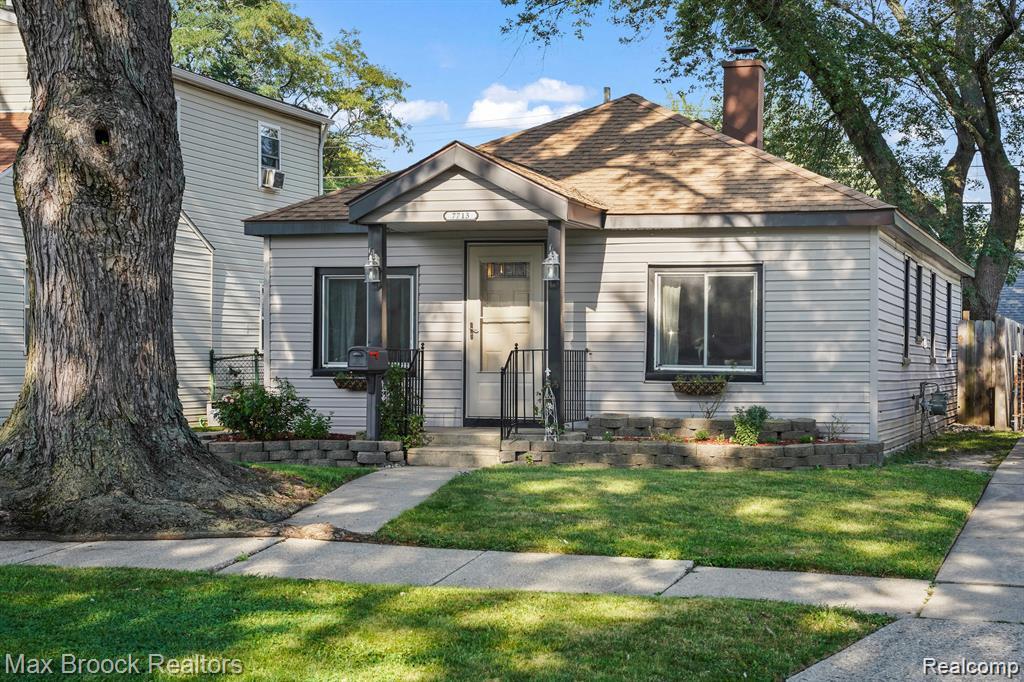 7713 Jackson Street, Taylor, MI 48180 — front exterior
