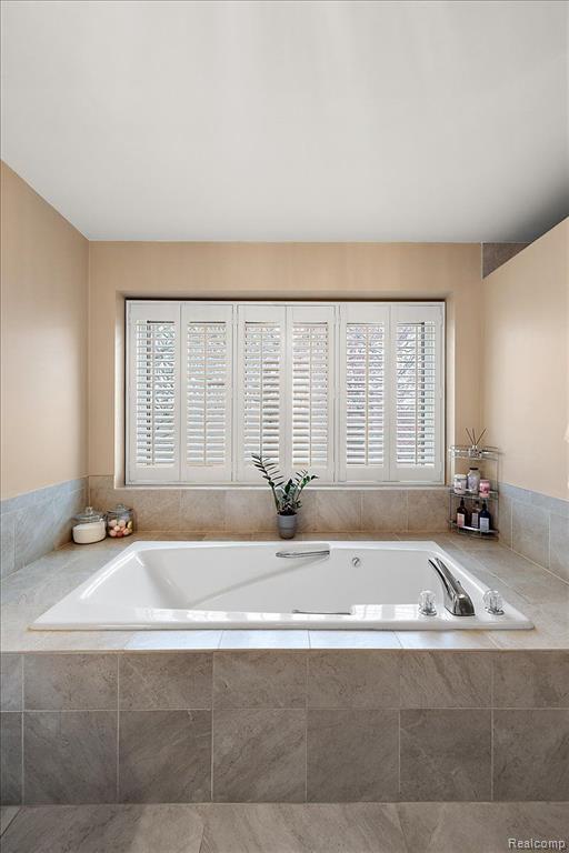 4250 SAINT ANDREWS Street, Howell, MI 48843 — Photo 39