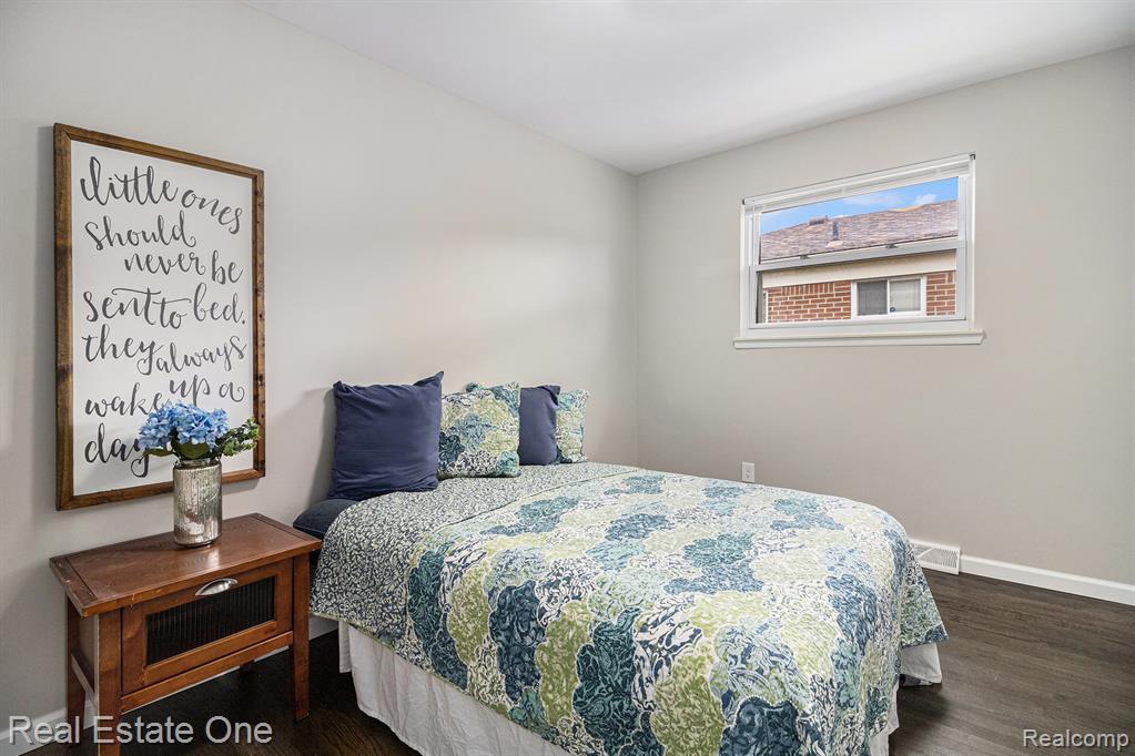 669 Highland Avenue, Lincoln Park, MI 48146 — Photo 18