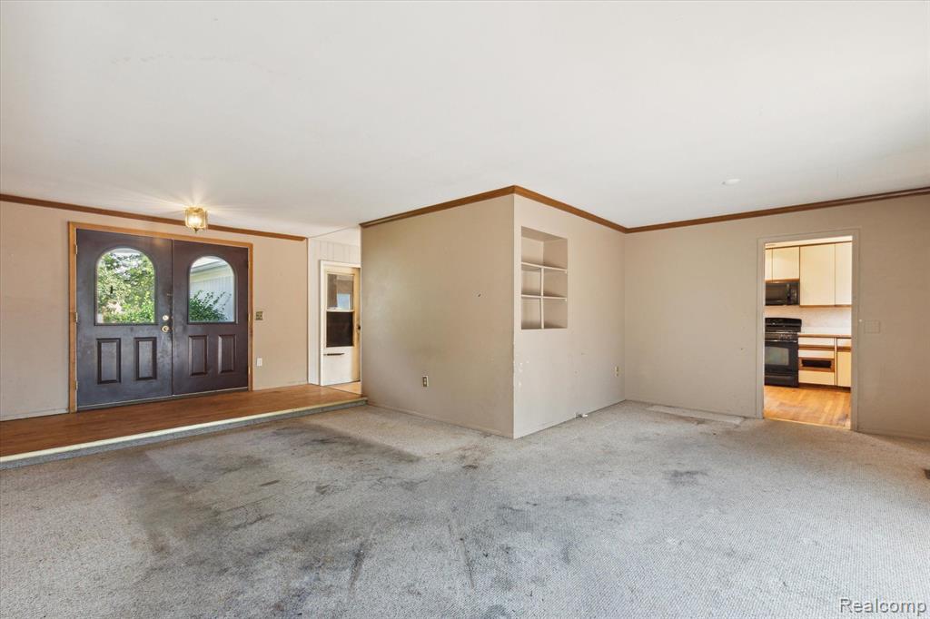 44359 REGIS, Canton, MI 48187 — Photo 3