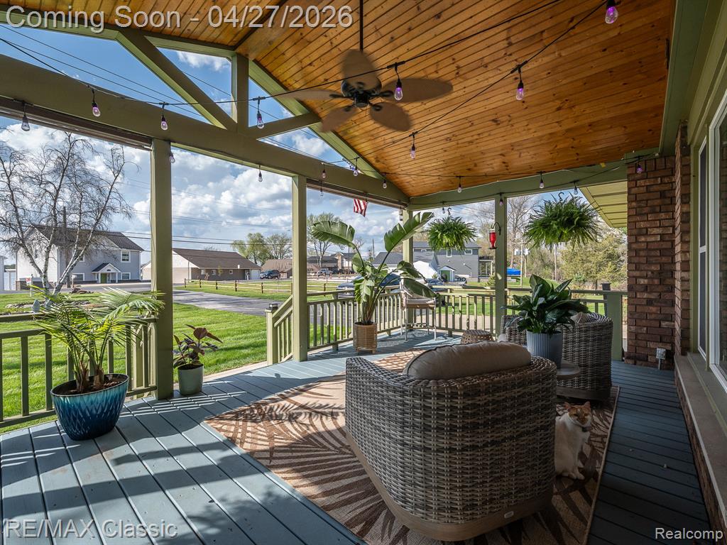 428 E Shore Drive, Whitmore Lake, MI 48189 — Photo 2