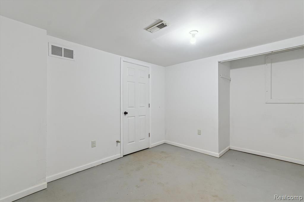 2145 Terrapin Street, Wolverine Lake, MI 48390 — Photo 39