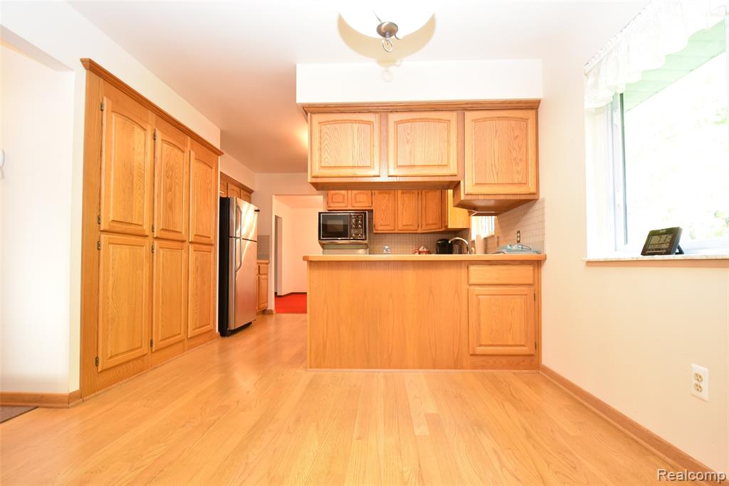 2356 Rochester Road, Leonard, MI 48367 — Photo 11