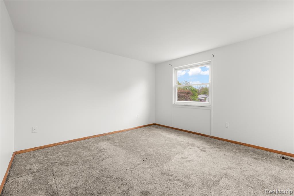 6748 Brookshire Drive, Canton, MI 48187 — Photo 18