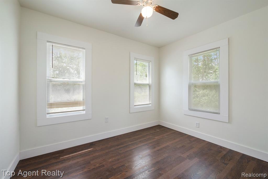 615 W Hollywood, Highland Park, MI 48203 — Photo 14