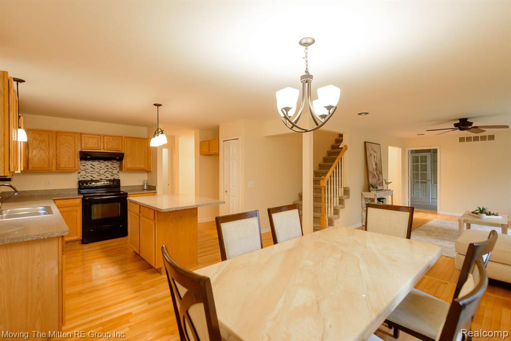 9084 W WALDEN Drive, Van Buren, MI 48111 — Photo 10