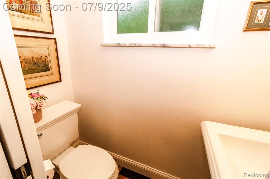 1917 Lochinvar Boulevard, Oakland, MI — Photo 24