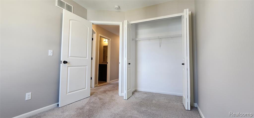 3247 Chambers W, Wixom, MI 48393 — Photo 14